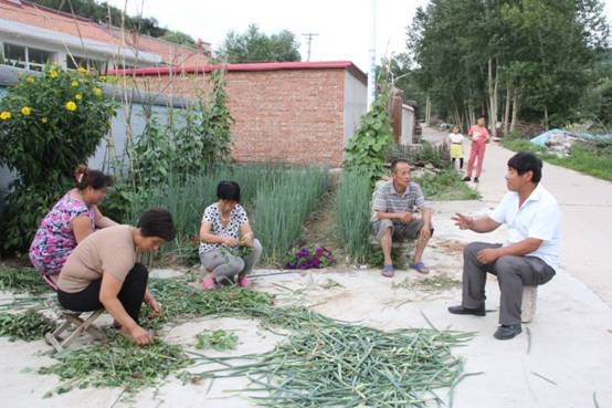 F:2017年2017下半年投稿8月中紀委網站要聞補充照片房前屋后講政策.JPG F:2017年2017下半年投稿8月中紀委網站要聞補充照片房前屋后講政策.JPG